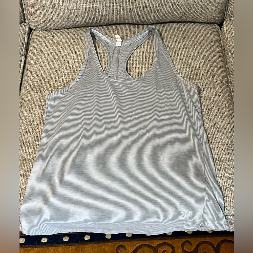 Under Armour Women’s workout/running tank - size S